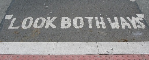 20150310_look-left-right-street